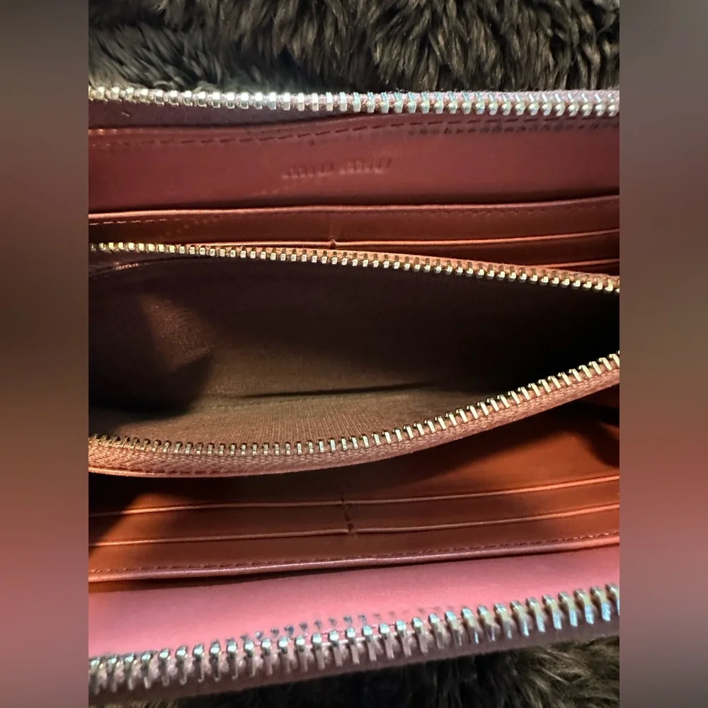 Miu Miu Brown Croc Embossed Wallet - Picture 5 of 6